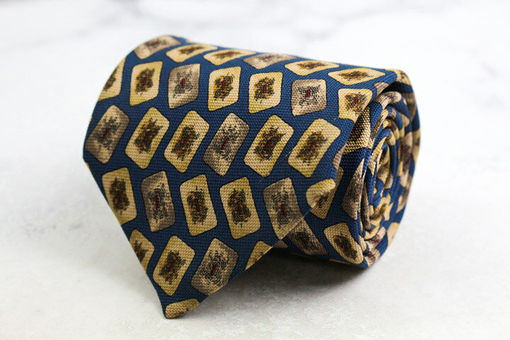 イヴ・サンローラン ブランド ネク