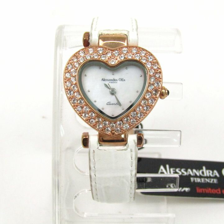 【状態追記】 動作確認済(電池残量は不明です)全長約20.5cm ベルト幅約1.2cm フェイス縦約2.5cm 幅約3cm 【付属品】 なし / 商品サイズ (こちらのサイズ表記は平置き採寸のサイズです。) 表記サイズ --- サイズガイドはこちら /商品詳細 ブランド名 ALESSANDRA OLLAアレサンドラオーラ 特徴 --- 素材 --- 色 ホワイト 性別タイプ レディース 生産国 --- 商品番号 kb23313 類似商品