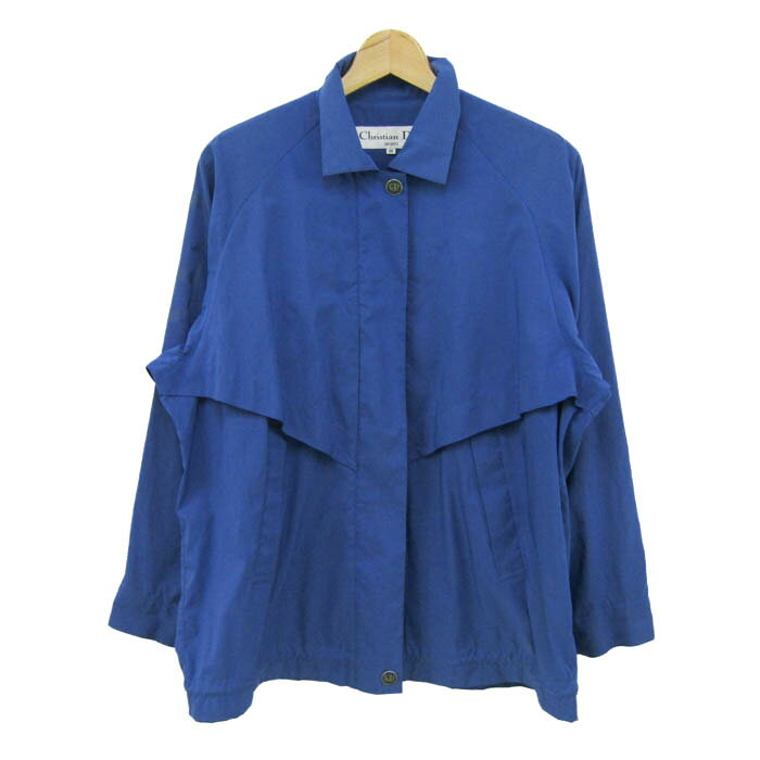 【状態追記】 後ろに部分的な汚れ有り 【付属品】 なし / 商品サイズ (こちらのサイズ表記は平置き採寸のサイズです。) 表記サイズ着丈身幅裄丈 M約67cm約62cm約78cm サイズガイドはこちら /商品詳細 ブランド名 Christian Diorクリスチャンディオール 特徴 --- 素材 素材タグを撮影しておりますので、ご確認くださいませ。 色 ブルー 性別タイプ レディース 生産国 --- 商品番号 rs38523 類似商品