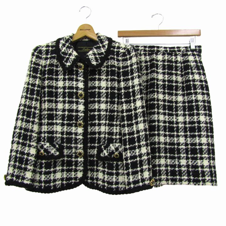 【状態追記】 --- 【付属品】 なし / 商品サイズ (こちらのサイズ表記は平置き採寸のサイズです。) 表記サイズ総丈肩幅着丈身幅ウエストヒップ袖丈 7約56cm約36cm約62cm約46cm約66cm約45cm約54cm サイズガイドはこちら /商品詳細 ブランド名 Leilianレリアン 特徴 --- 素材 素材タグを撮影しておりますので、ご確認下さいませ。 色 白×黒 性別タイプ レディース 生産国 日本 商品番号 rs47958 類似商品