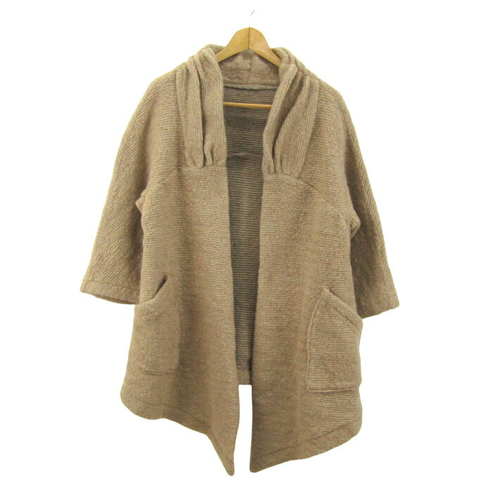 【状態追記】 --- 【付属品】 なし / 商品サイズ (こちらのサイズ表記は平置き採寸のサイズです。) 表記サイズ着丈身幅裄丈 36約86cm約49cm約64cm サイズガイドはこちら /商品詳細 ブランド名 Diagramダイアグラム 特徴 --- 素材 素材タグを撮影しておりますので、ご確認くださいませ。 色 ベージュ 性別タイプ レディース 生産国 --- 商品番号 rs50018 類似商品