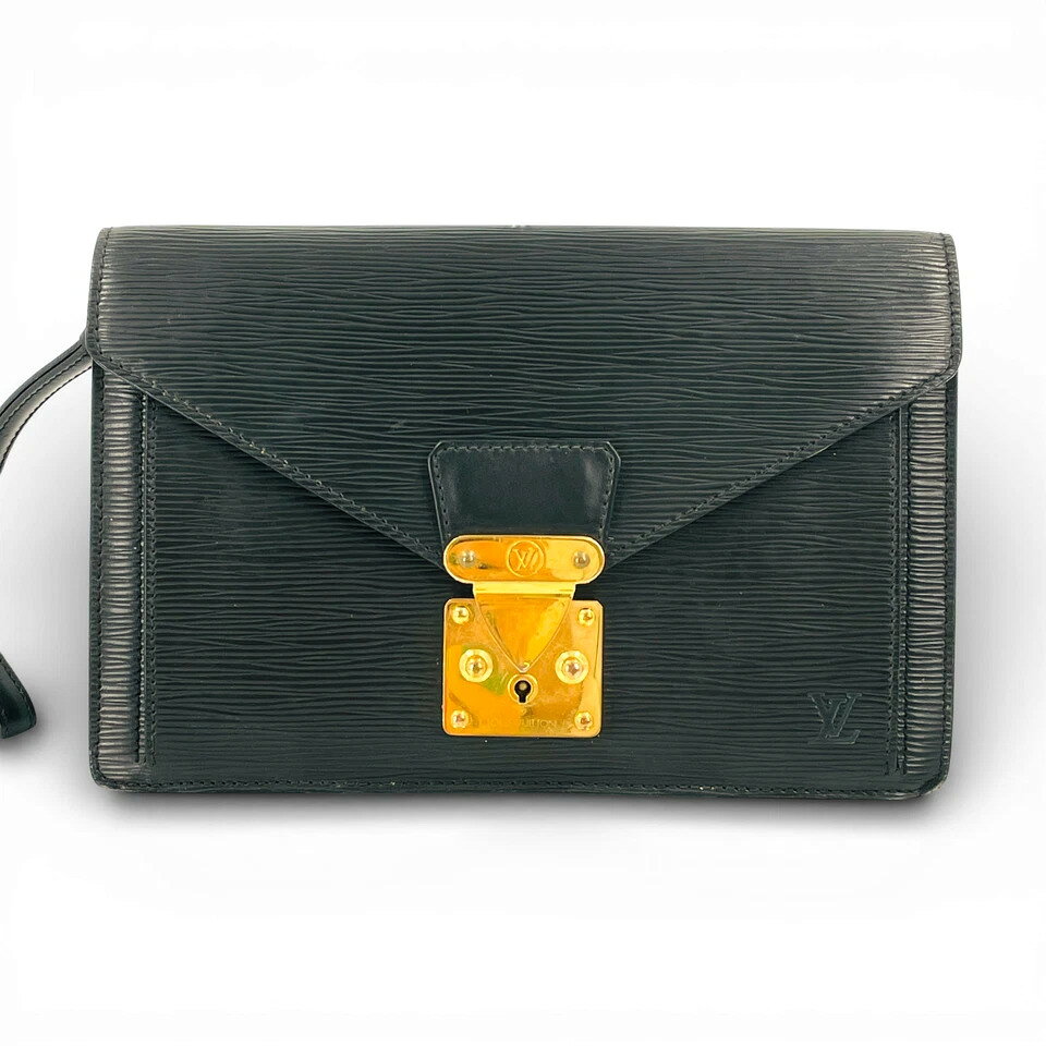 【中古】LOUIS VUITTON エピ ブラック セリアー ドラゴンヌ M52612 レディース クラッチバッグ