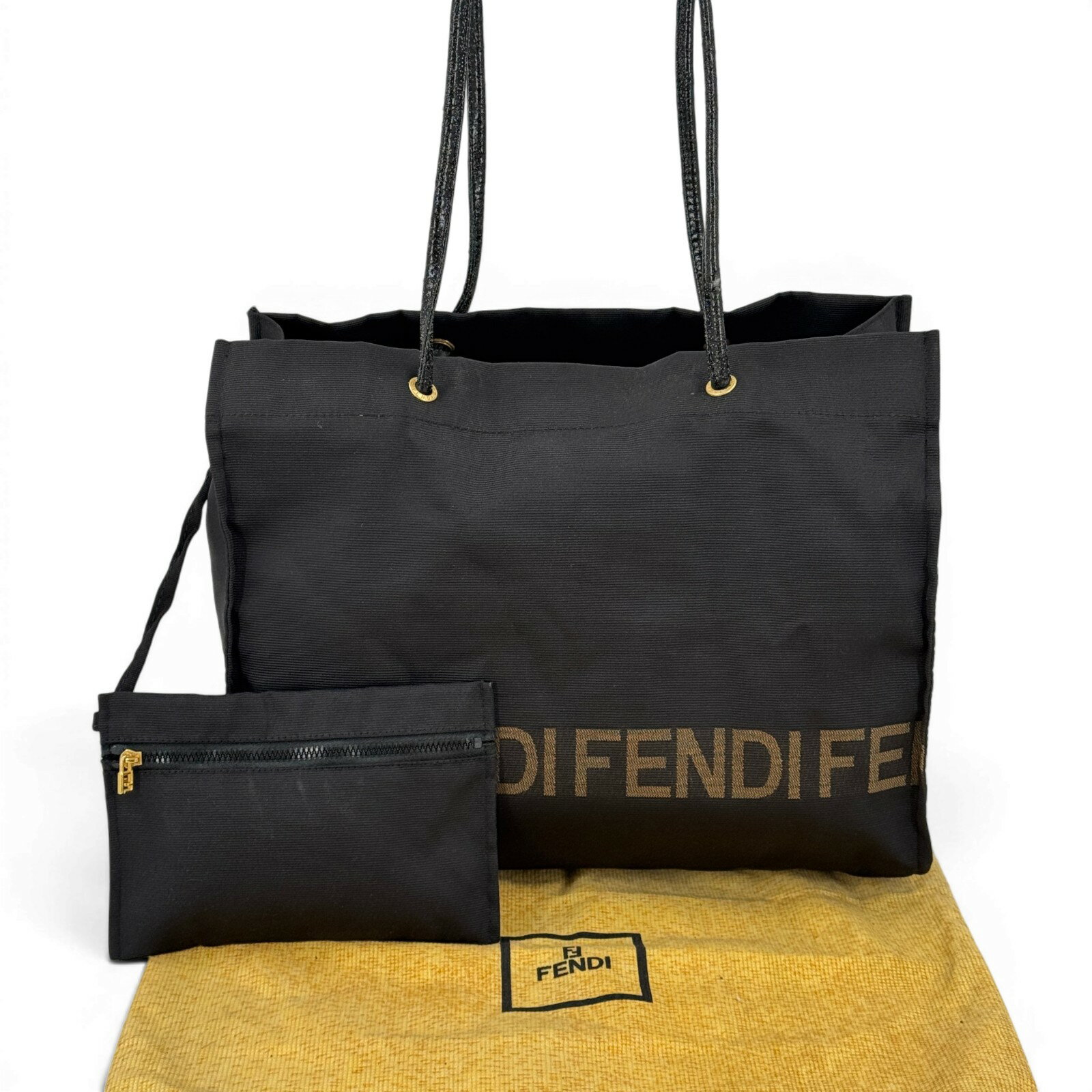 Rakuten - 【中古】FENDI ナイロンレザー ブラック トートバッグ