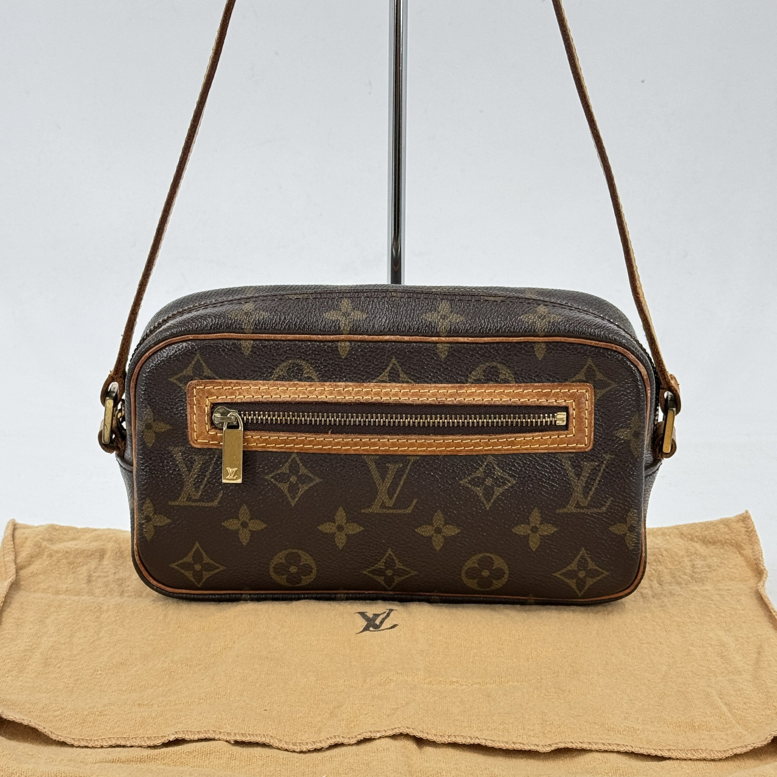Rakuten - 【中古】LOUIS VUITTON ポシェットシテ PM モノグラムキャンバス ブラウン ショルダーバッグ M51183