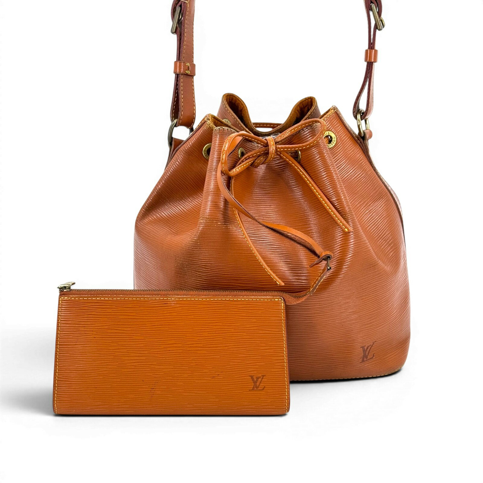 乐天商城 - 【中古】LOUIS VUITTON プチ・ノエ エピレザー ケニア ブラウン 巾着 バケットバッグ M44103