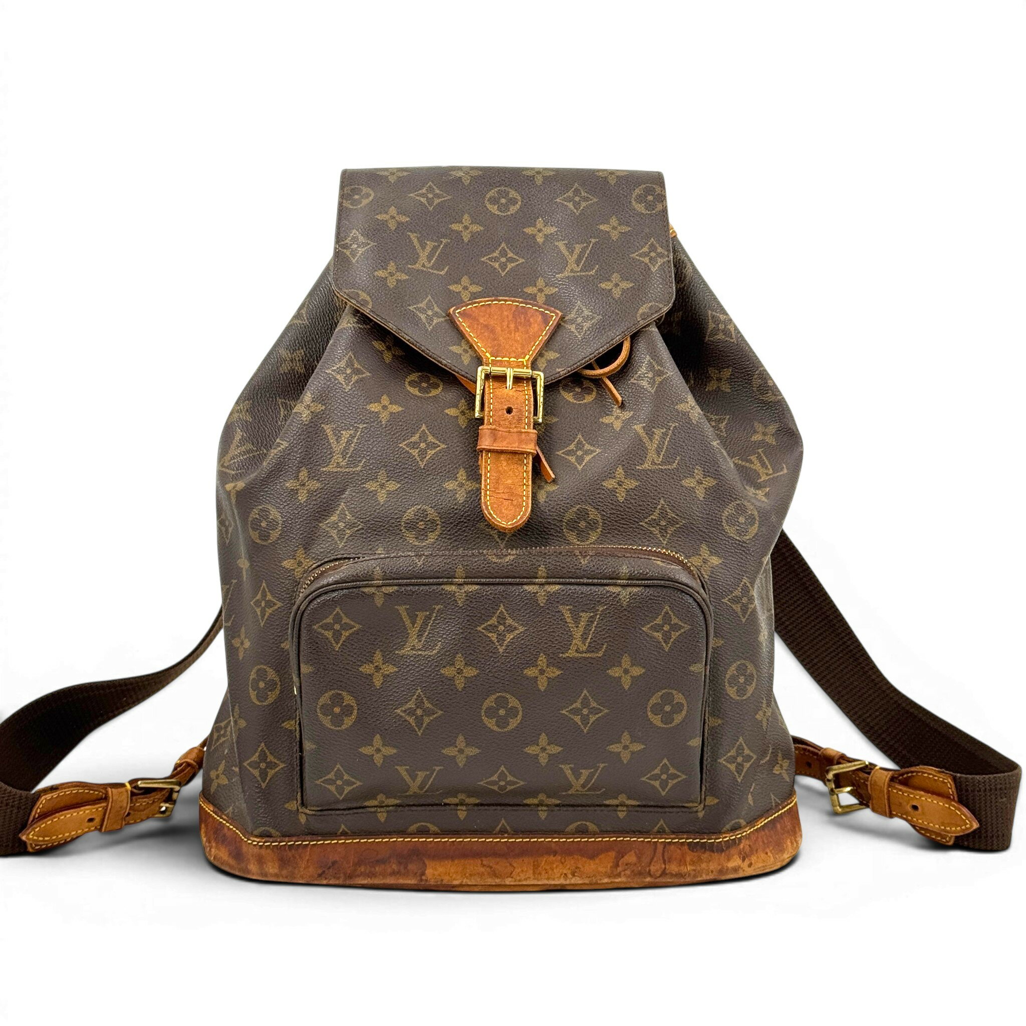 ブランド: LOUIS VUITTONスタイル: バックパックカラー: モノグラム素材: モノグラムキャンバスサイズ(cm): W30 x H35 x D13cm（約）/ショルダードロップ:34cm（約）サイズ(inch): W11.81" x H13.77" x D5.11"（約）/ショルダードロップ:13.38"（約）ポケット: 外側:1ポケット / 内側:1ポケット製造国: フランスシリアルナンバー: MI0040 - 2000年4月製造商品コード: KD419-------------------------------コンディション-------------------------------外側: B内側: B--------------臭い:-----------------目立った臭いはありません（個人差がございますのでご了承ください）-----------備考:--------------------キャンバス: 目立った不具合なしパイピング: 擦れ、ひび割れ外ポケット: 汚れありバッグレザー: 傷、汚れ、ひび割れありストラップホルダーレザー: しわ、汚れ、ひび割れハンドル/ストラップ: レザーに汚れとひび割れエッジ: なし底面: 傷、汚れ、ひび割れありファスナー: 目立った不具合なしリベットボタン: 少しサビあり口部分レザー: 擦れ、ひび割れサイドタブbsp;レザー: なし内側: 汚れあり内ポケット: 目立った不具合なし付属品: なし主なダメージ: なしS 新品A ほぼ新品AB 使用感少なく非常に良好な状態AB- 使用感少なく良好な状態。小さな傷や汚れありB+ 使用感あり。小さな傷や汚れありB 使用感があり傷や汚れが目立つD 損傷、剥がれやベタつきあり
