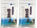 送料無料 【 浜比嘉塩 100g × 2個 】沖縄の澄んだ海水のみを使用して作られた100%海水塩です。粗塩でまろやかな味が特徴です様々な料理とも相性抜群 おにぎり、焼き物、漬物などに! ※クリックポストでの発送の為、配達日・配達時間指定不可となります。(4)