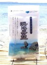 送料185円~商品代金税込9,800円以上のご注文は送料無料になります!沖縄の澄んだ海水のみを使用して作られた100%海水塩です。粗塩でまろやかな味が特徴です【...
