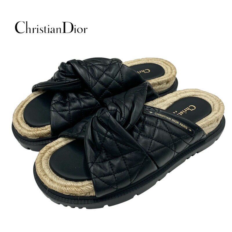 商品詳細 管理番号 8708 ブランド クリスチャンディオール/CHRISTIAN DIOR モデル DTWIST サイズ 37.5（JPサイズ：24.5cm） トゥ ラウンドトゥ カラー ブラック 素材 レザー 付属品 - 状態 保管による靴底の擦れがややありますが、未使用品のため綺麗な状態です 商品ランク NS