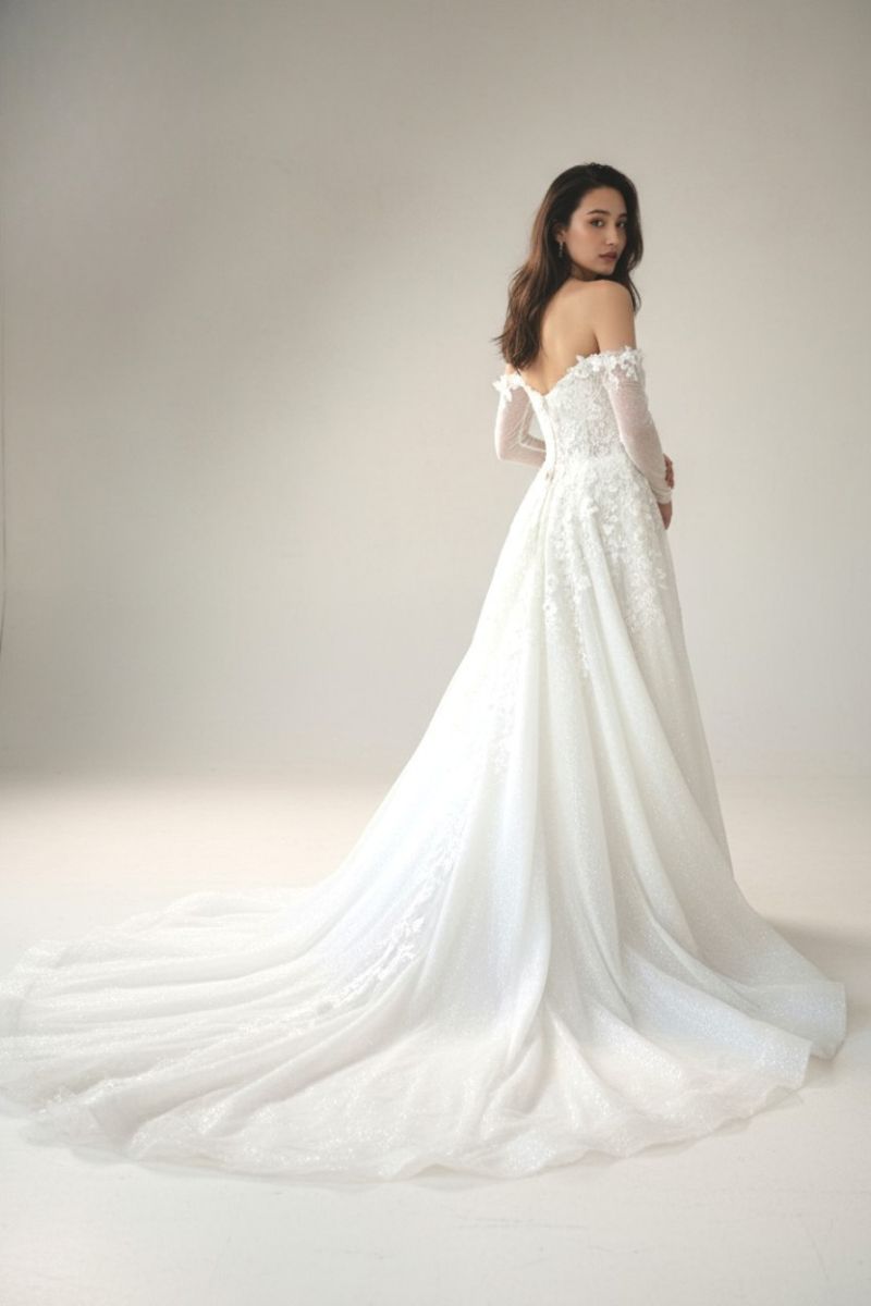 ���ꥢ��ϥ� Galia Lahav ��� Lynn A�饤�� �����ǥ��󥰥ɥ쥹 �ۥ磻�� �� �ե������ȥ����ʡ� �����ɽ�