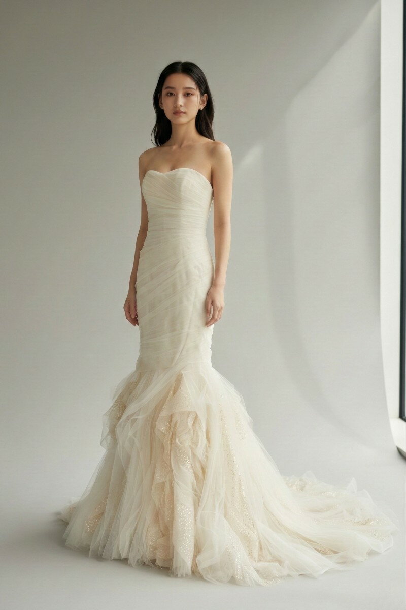 ヴェラウォン VERA WANG ジェマ Gemma マーメイドライン ウェディングドレス アイボリーホワイト 白 スパンコール　ニュアンスカラー　チュール　フリル