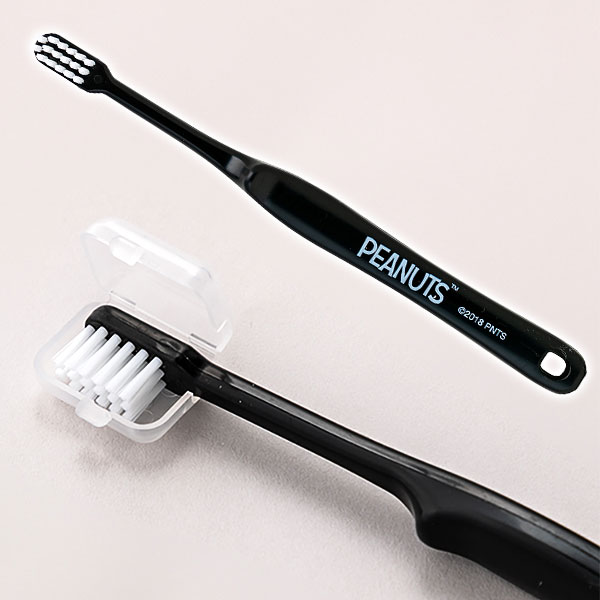 スヌーピー 歯ブラシ付ポーチ{雑貨 衛生用品}{ギフト 誕生日 プレゼント 景品}{イベント 子ども会 幼稚園 施設}[運動会 遠足 行楽 夏祭り]【色柄指定不可】【不良対応不可】