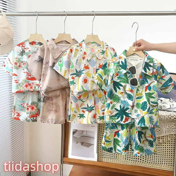 TIIDAshop楽天市場店の女の子 セットアップ ショートパンツ 上下セット アロハシャツ 子供用 ベビー服 ハーフパンツ 子供服 子ども 2点セット 男の子 半袖シャツ 総柄｜アングル2