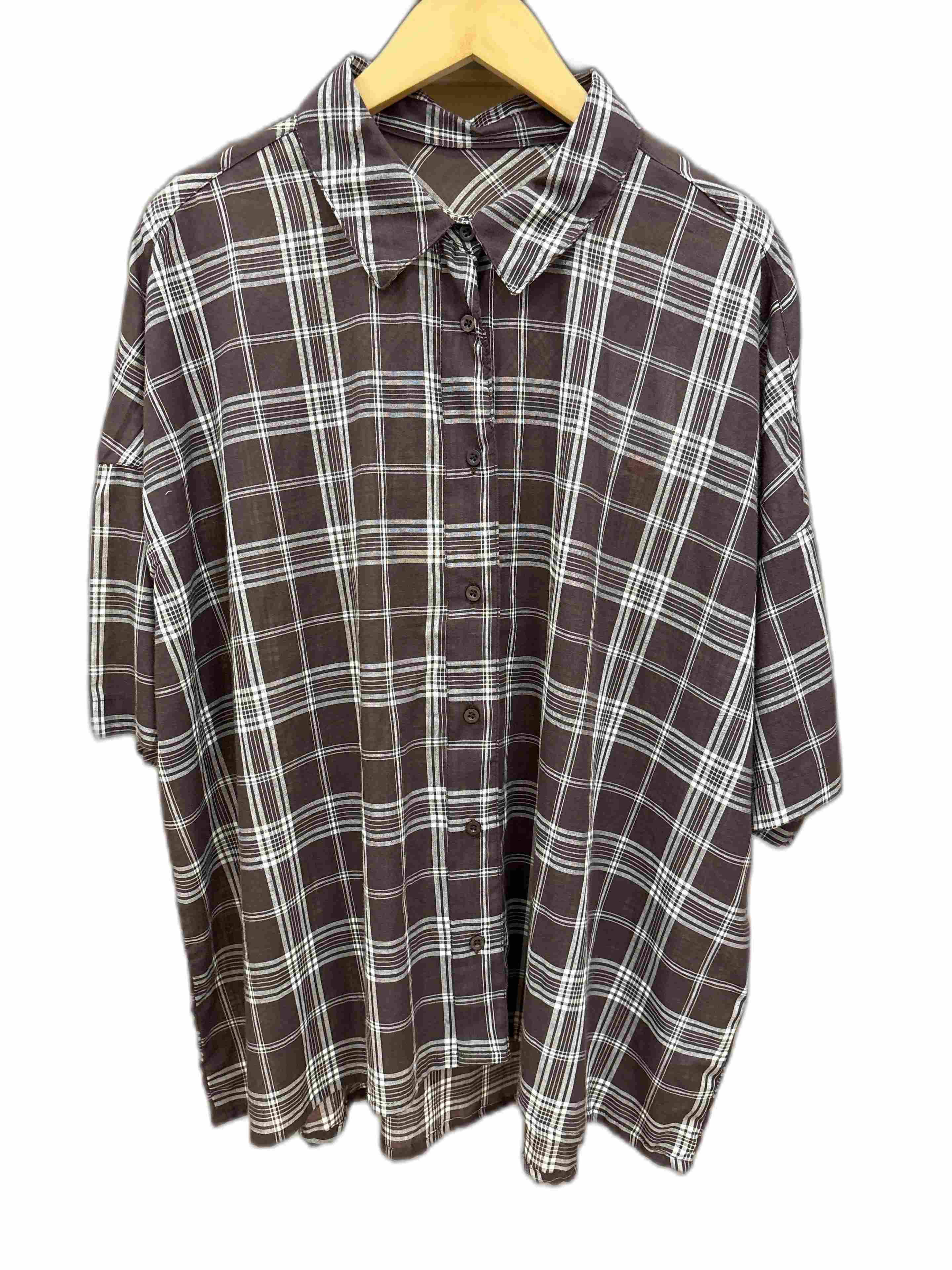 涼しげチェックブラウス