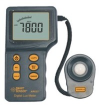 【正規輸入品】 デジタル照度計 【SMART SENSOR AR823+】分離型センサー 照度計測 広範囲 高感度 データ保持機能 軽量 コンパクト 手持ち型 オーバーロード表示 照度測定 明るさ 高精度 一年保証 送料無料