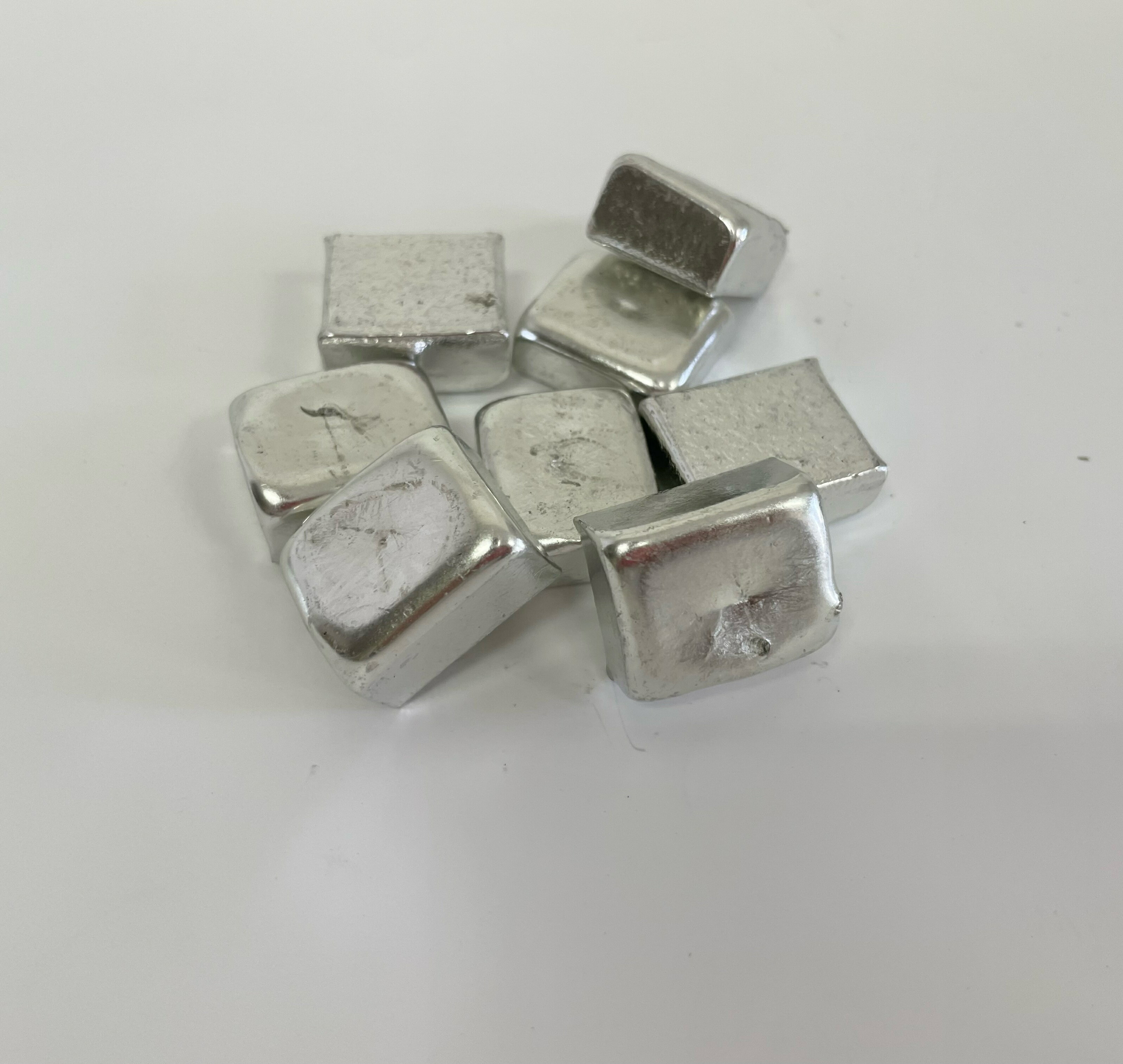 ピューター（Sn91Sb7Cu2/錫91アンチモン7銅2）チップ　お試しパック300g※日付指定不可、代引き不可※送料無料・レターパック発送　購入制限あり1住所1ヶ月3点まで