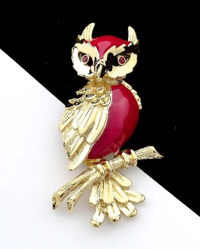 トリファリ赤エナメルふくろうのブローチ