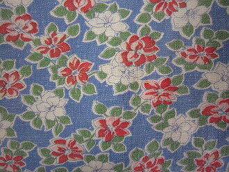 フィードサック ブルー地赤白お花　(1/4サイズ）