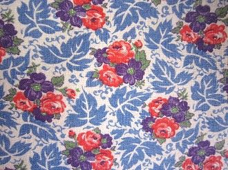 フィードサック 白地赤紫お花とブルーの葉っぱ　（1/16サイズ)