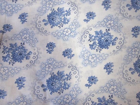 ドイツ　ジャーマンファブリック　ブルーお花