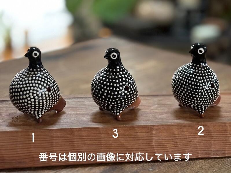 リトアニア製　陶器の笛　《ホロホロ鳥》