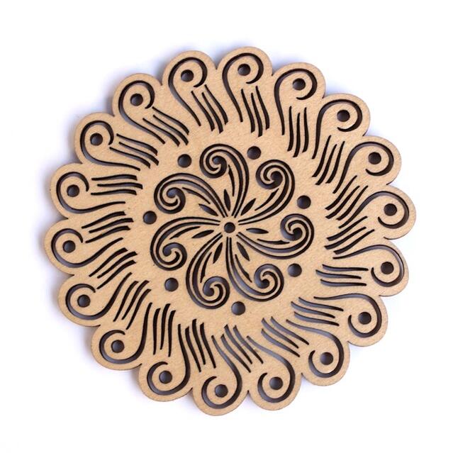 リトアニア製　木製コースター ラウンド《うずまき》(3)