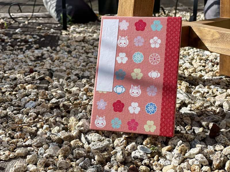 御朱印帳 ニコデザイン うさぎ小紋（ピンク） 集印帳 かわいい 和柄 花柄 おしゃれ 水引 蛇腹折り 布製 選べる 御城印 鉄印帳 プレゼント ギフト 朱印 送料無料 神社仏閣巡り 初詣