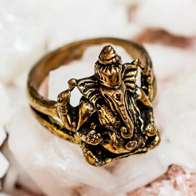 ガネーシャのゴールドリング / 指輪 アクセサリー 金色 インド 神様 バングル エスニック アジア アンクレット ピアス ビンディー