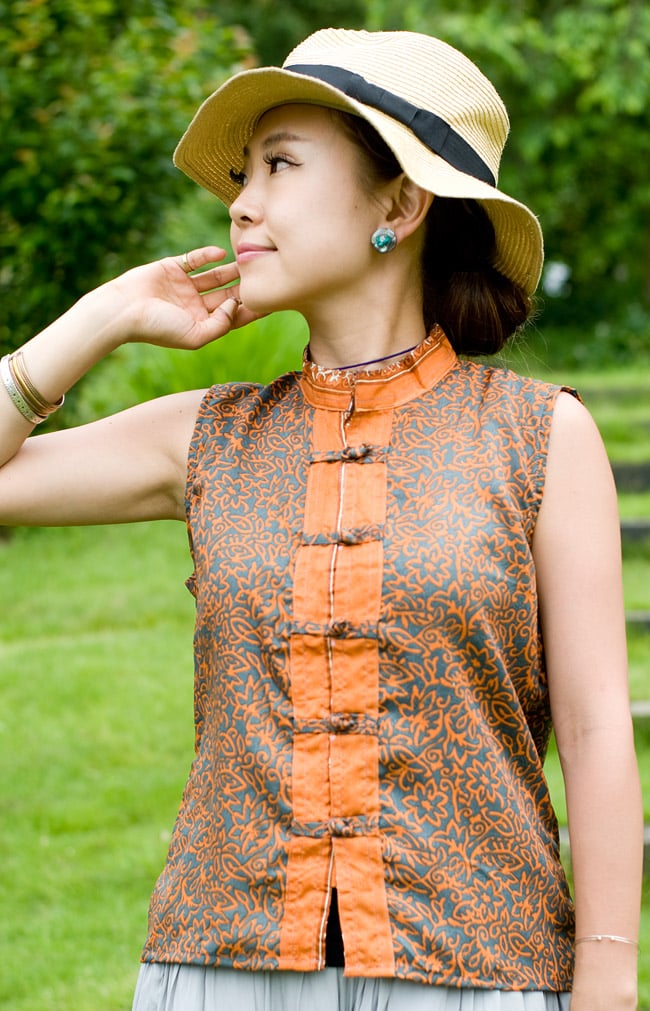 チャイナ風ボタンのノースリーブブラウス / オールドサリー トップス TIRAKITA(ティラキタ) レディース エスニックファッション 袖なし エスニック衣料 アジアンファッション