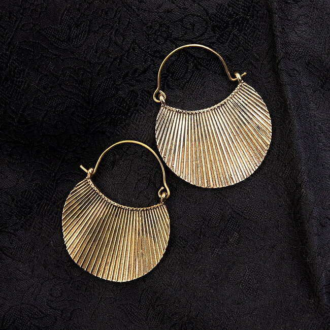 インドの伝統 さざなみピアス / アクセ インド伝統 エスニック アジア アクセサリー アンクレット リン..