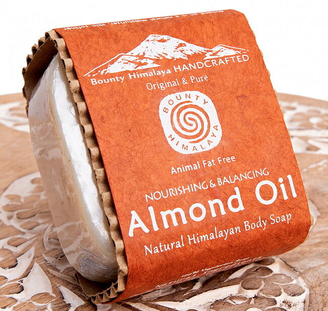 ナリシング＆バランシング ナチュラル ボディ ソープ NOURISHING BALANCING Almond Oil Natural Body Soap【手作 / ネパールの石鹸 ハンドメイド ハンドメイドソープ 手作り カトマンズ 老舗 ティラキタ自社輸入化粧品 BOUNTY HIMALAYA(バ