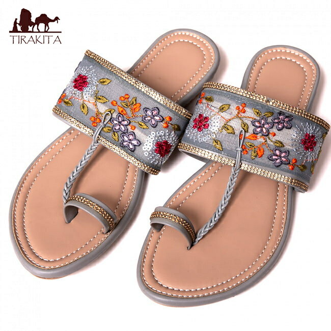 チャッパルと呼ばれるゴージャス刺繍のサンダル パープル / フラットシューズ パンプス 靴 ペッタンコ靴 インド サリー クルティ チュリダール TIRAKITA(ティラキタ) アジア レディース エスニック衣料 アジアンファッション エスニックファッション【レビューで500円クーポ