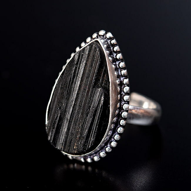 【安心のフリーサイズ】天然石ジェットのシルバーリング / 指輪 アクセサリー 黒 Black インド 神様 バ..