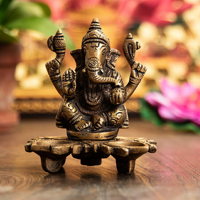 期間限定SuperSale割引 【送料無料】 ガネーシャ のオイルランプ 10cm / ガネーシュ 神様像 ブラス像 ..