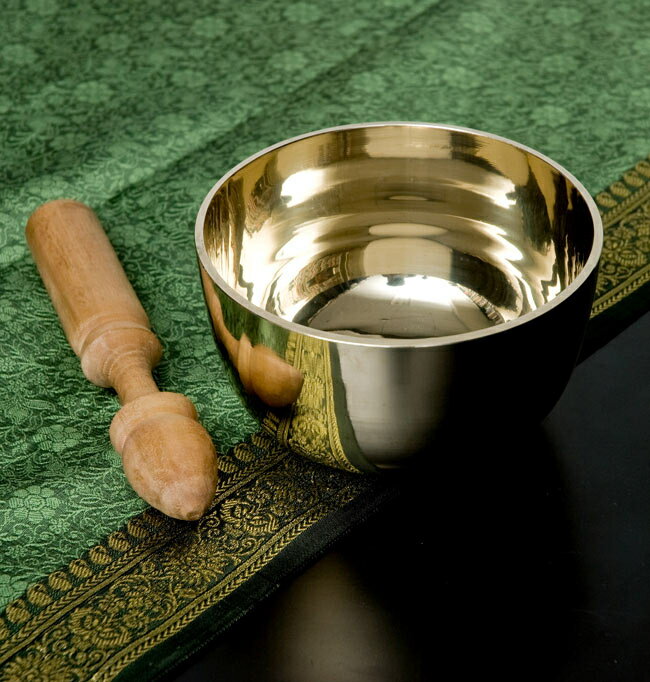 【送料無料】 高音質シンプルシンギングボウル 13.1cm / シンギングボール Singing Bowl 仏教 楽器 瞑想 民族楽器 インド楽器 エスニック楽器 ヒーリング楽器