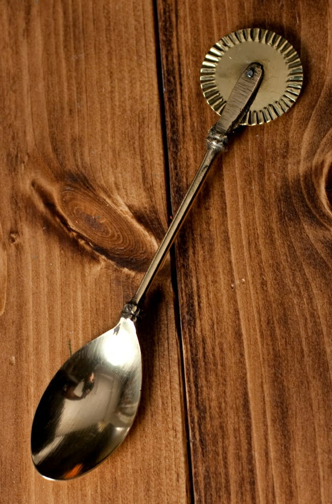 ［非食器］ブラス製 Shankarpali(シャンカルパリ)カッター付きスプーン / 箸とスプーン アジア 箸置き ..