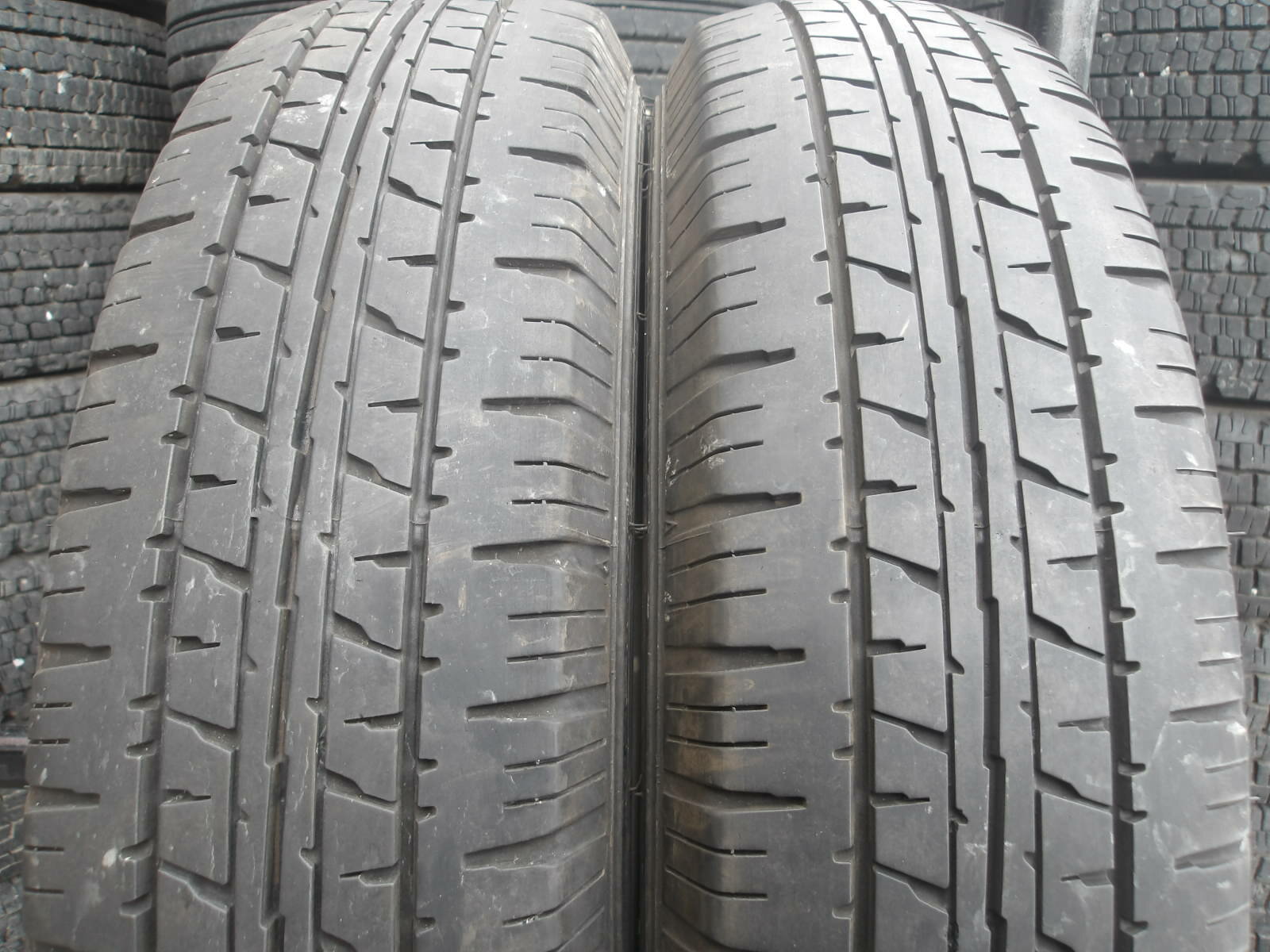 O679p-3 【中古】{送料無料} 155/80R14 夏2本セット サマータイヤ LT 88/86N 155/80-14 155-80-14 ダン..