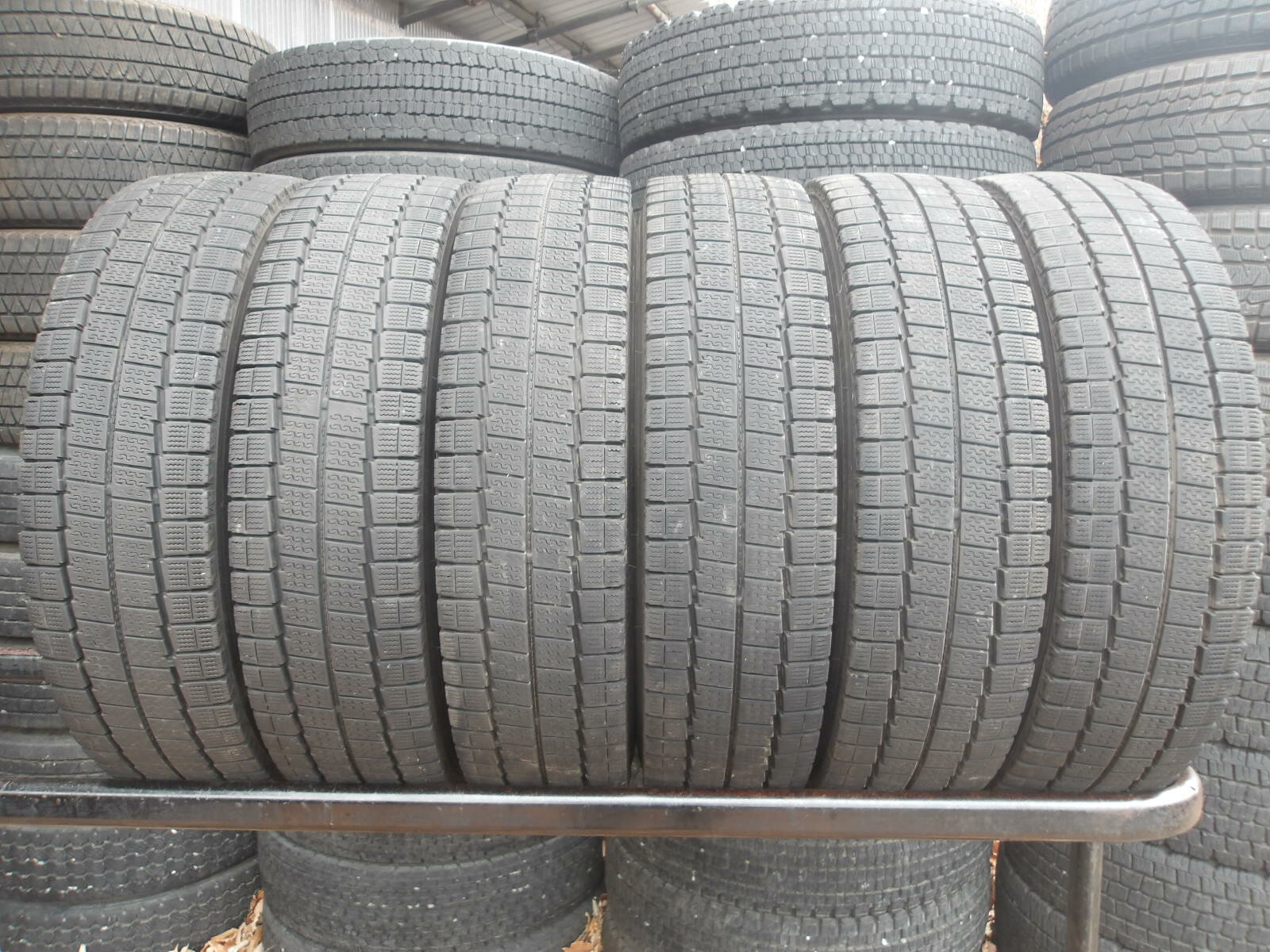 Q87-5 š{̵} 205/85R16 6ܥå åɥ쥹 LT 117/115N 205/85-16 205-85-16 å ...