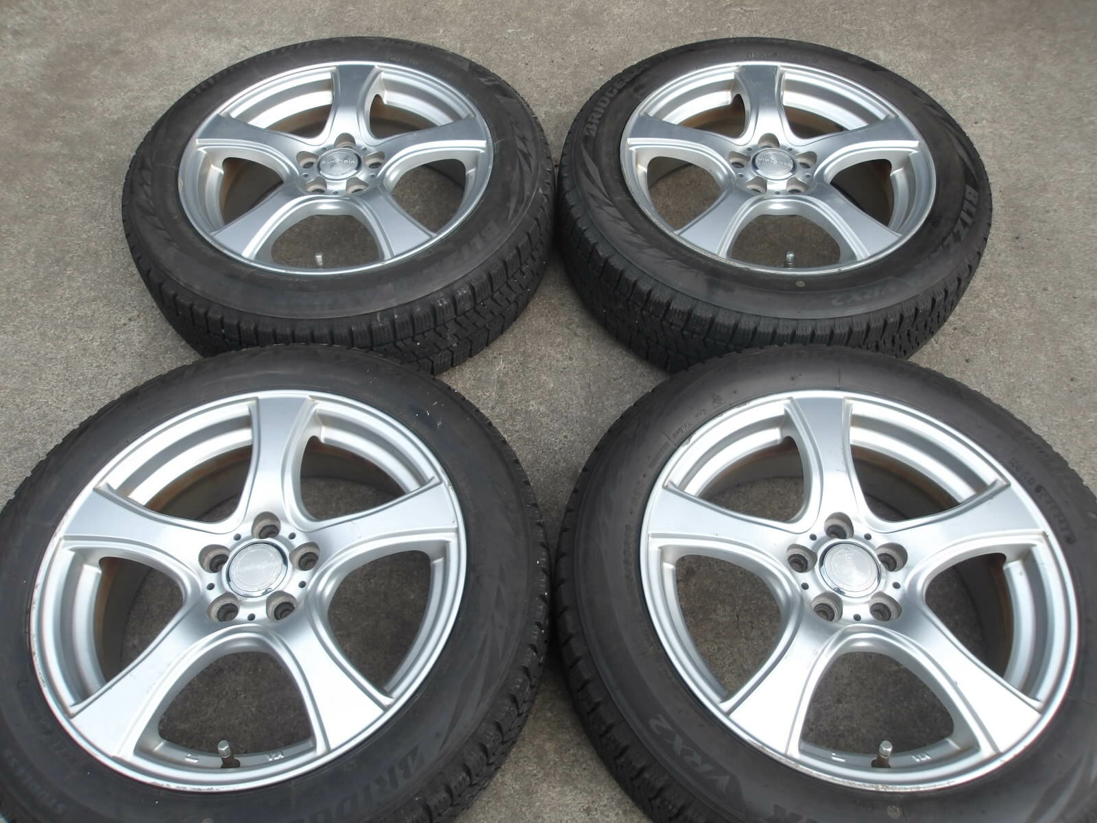 楽天市場】175/60r16 中古 スタッドレス(スタッドレスタイヤ 楽天市場】175/60r16 中古 スタッドレス(スタッドレスタイヤ