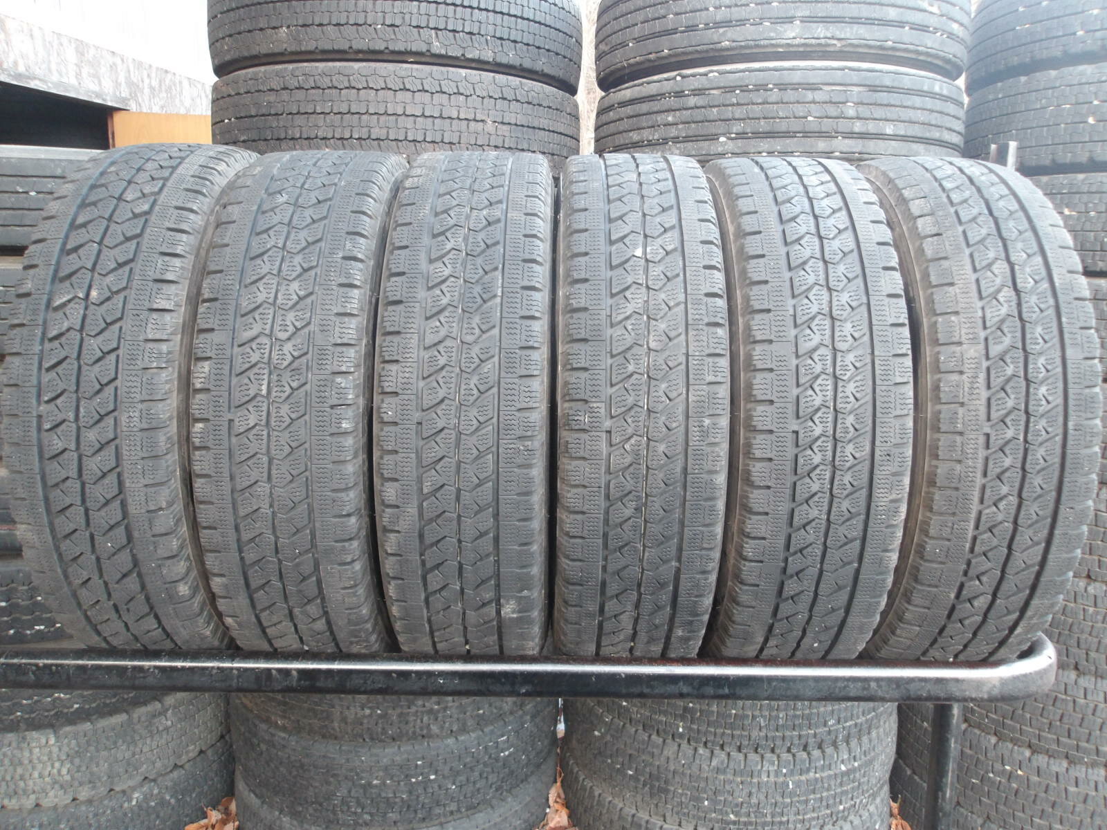 楽天市場】205/70r16 6本の通販 楽天市場】205/70r16 6本の通販