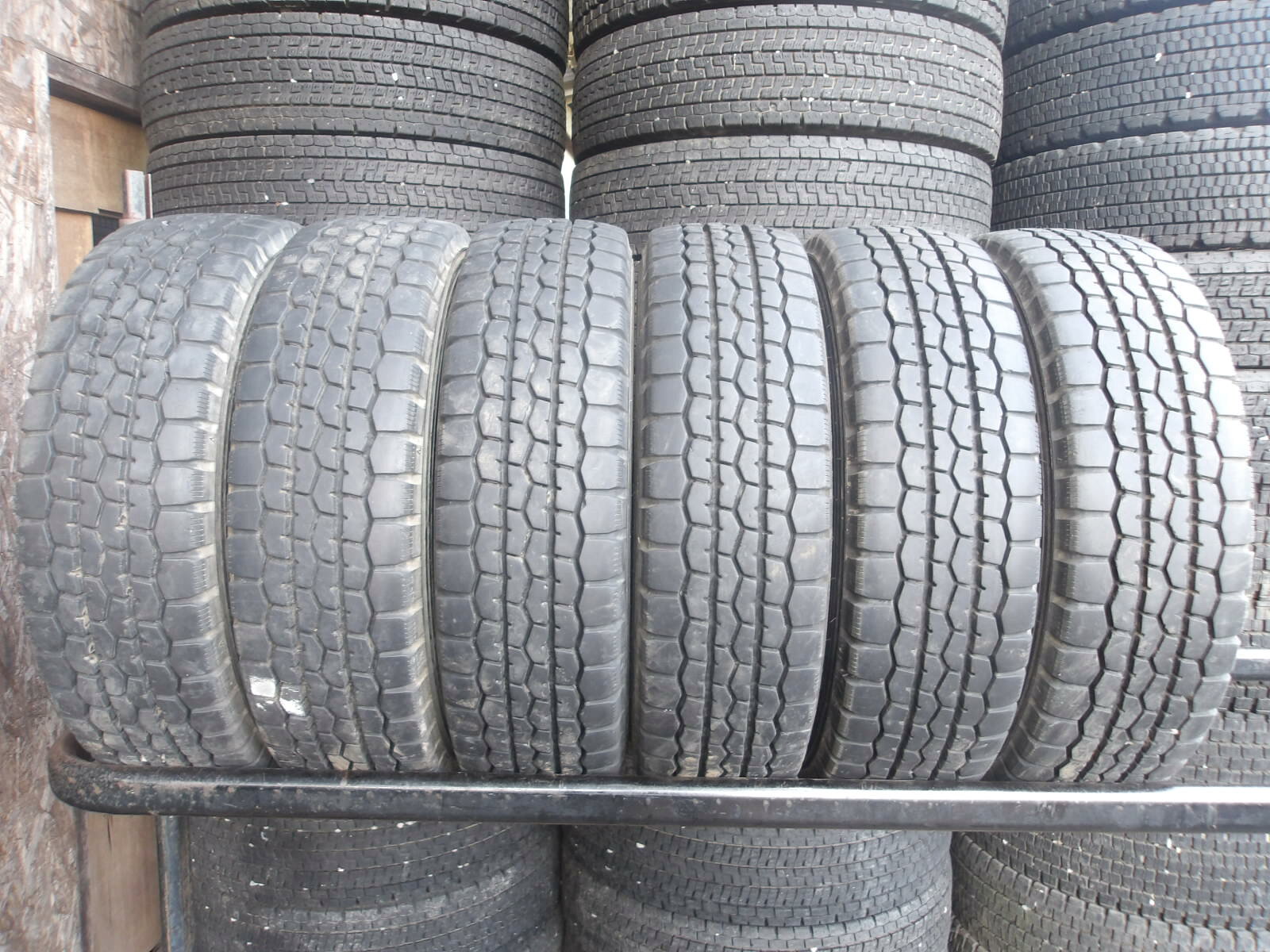 楽天市場】195／75r15 109／107 6本の通販