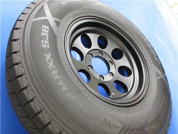 送料無料 4本 ダンロップ WINTER MAXX SJ8 275/70R16 スタッドレス タイヤ ジムライン タイプ2 セット 国産 冬 21年製 8J +0 6H 139.7 80系 ランクル サーフ ハイラックス プラド オーバーフェンダー 加工 必要 275/70/16 275/70-16 275-70-16 新潟 店頭取付大歓迎