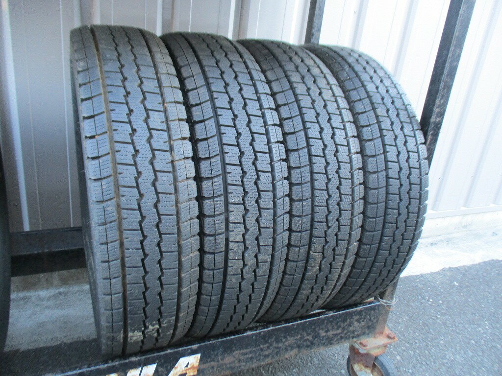★☆165/80R14 91/90N LT ダンロップ WINTER MAXX SV01 スタッドレス 2023年製 4本 送料込 T71990127☆★インボイス領収書発行可能