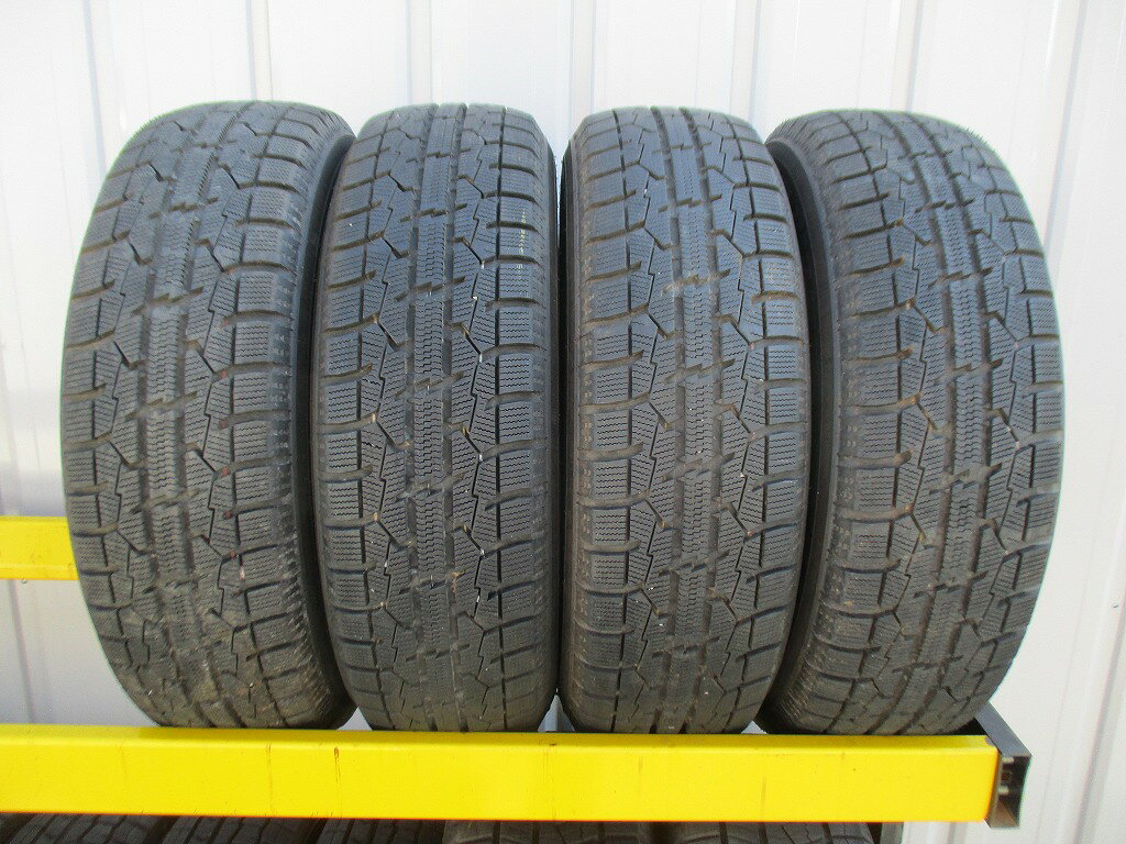 ■商品情報 【商品名】 ★☆175/65R15 84Q トーヨー OBSERVE GARIT GIZ スタッドレス 2021年製 4本 送料込 T85370926☆★インボイス領収書発行可能 【商品説明】 ・TOYO TIRES　OBSERVE GARIT GIZ ・トーヨータイヤ　オブザーブ ガリットギズ ・スタッドレス ・サイズ：175/65R15 84Q ・8分山(写真にて判断をお願い致します) ・4本セット ・極上品 ・エア漏れチェック済み ・製造は2021年製です。 ■注意事項・発送詳細 【注意事項】 新品ではないのでその点はご了承ください。 完璧な商品をお求めの方はご遠慮ください。 マッチング等、御使用に関しては、購入者様で確認お願い致します。 あくまで中古品ということを理解していただける方のみのご購入で宜しくお願い致します。 【発送詳細】 送料無料 （沖縄、離島別途お問い合わせください） ■商品ランク 【タイヤ】 B 走行距離・偏摩耗の少ない劣化のほとんどない中古品