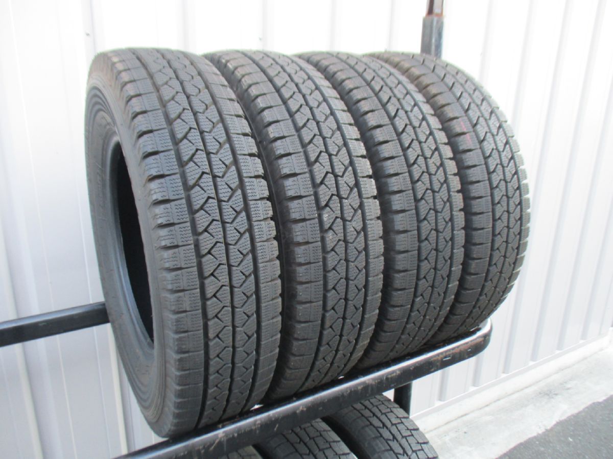 165R13 8P.R. グッドイヤー スタッドレス溝有 タイタン タウンエース