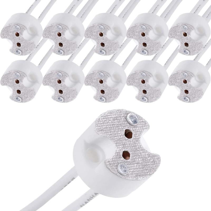 LED MR16 GU5.3 ソケット、10個 ハロゲン ランプ電球 セラミック コネクタ ワイヤ アダプタ MR11 G4、白熱 CFL ホルダー ベース プラグ コンバータ商品用途：切れた配線の交換や、古いハロゲン球をLEDに交換する際に最適です。 電圧 12V-24V AC/DC。 電流: 2A (典型的なハロゲン MR16 は ~0.5A を使用)。広く使用: このバイピンソケットは、G4、GU5.3、G6.35、GY6.35、GX5.3、GZ4 ベース電球用に設計されています。 LED、CFL、ハロゲン電球と互換性があります。セラミックの特徴：セラミックソケットはプラスチックソケットよりも耐熱性に優れています。 耐熱温度は200℃と高い。高品質のワイヤーハーネス: ピグテールワイヤーハーネスの長さは8.8cm/3.46インチ、ワイヤー直径は0.75インチです。 屈曲性、耐溶融性、導電性に優れています。パッケージ内容: ハロゲンランプ電球セラミックコネクターワイヤー10個。