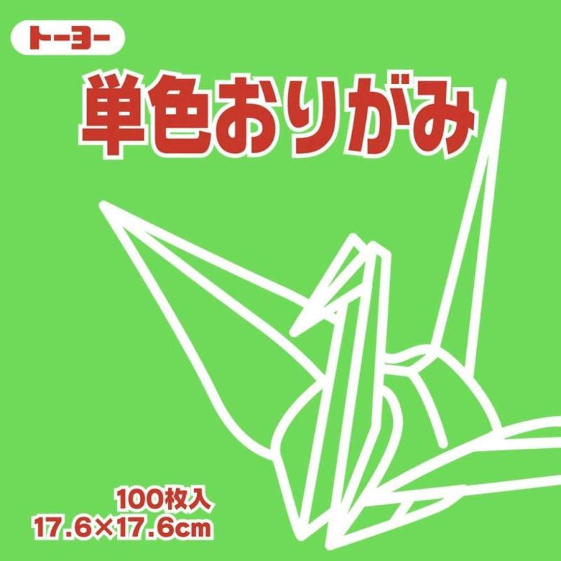 トーヨー 折り紙 片面おりがみ 単色 17.6cm角 きみどり 100枚入 065115色きみどりサイズ17.6cm角枚数100枚対象年齢3歳から特徴サイズ、色数を豊富に取り揃え、幼稚園や学校教材として幅広く使用できる