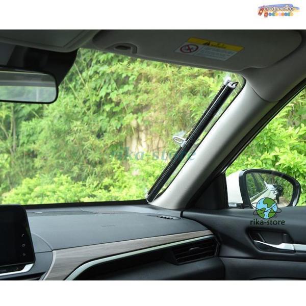TIYAのサンシェード ロールスクリーン 車 カー用品 フロント 内装 日よけ 日焼け防止 マグネット カーテン シンプル｜アングル2