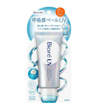 肌表面を快適にし続ける密着スフレクリームの呼吸感ベールUV。「ふわっ！じゅわっさらっ」と、まるで呼吸するような軽いベールが心地よく肌にフィット。SPF50＋・PA＋＋＋＋・UV耐水性★★。高い紫外線防御効果と、日中の肌表面の快適性を両立。メイクアップ効果で肌の透明感がアップする美肌パウダーを配合・化粧下地にも使える（メイク崩れしにくい）・せっけんで落とせる・心地いいエアリーフローラルの香り　