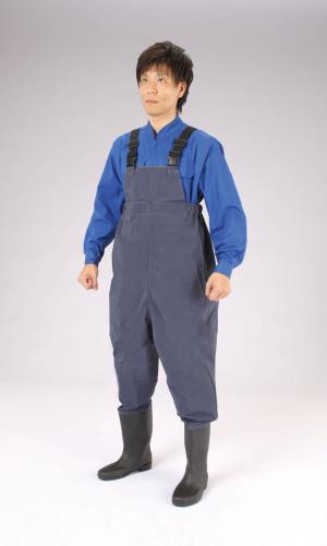 仕様：●サイズ:26.5~27.0cm●胴回り:130cm●股下:80cm●太もも周り:74cm●胸当て丈:50cm●材質:胴部(表)・長靴部:PVC胴部(裏):ポリエステル●ソール:PVC●重量:2560g●用途:水産加工など●色:紺●肩紐バックル式、長さ調整可能●背面・脇部分にゴム入り商品画像に関する注意事項：●画像に数字等の情報が入っている場合は、　品番末尾が対象商品の画像となります。
